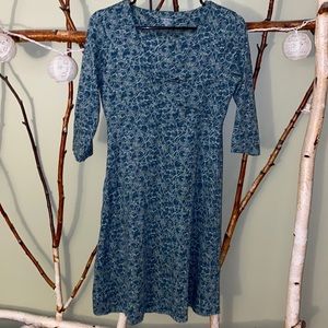 Toad &Co V neck dress